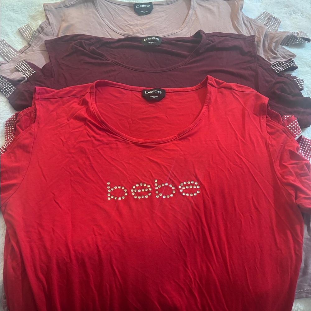 Bebe Women's Red and Burgundy Short Sleeve Tops